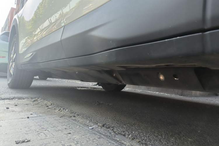Used NETA U 2021 Revised Pro 400 Premium Driving Edition Left Side Sill