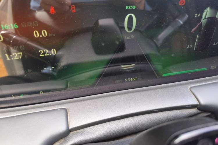 Used NETA U 2021 Pro 610 Fire-Seeking Edition Odometer Close Up