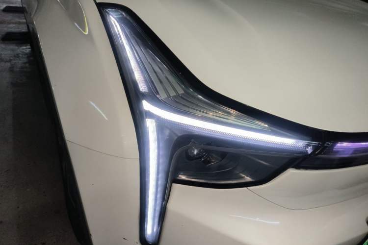 Used NETA U 2021 Pro 500 Global Edition Right Front Headlight