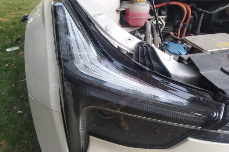 Used NETA U 2021 Revised Pro 400 Industry Custom Edition Right Front Headlight