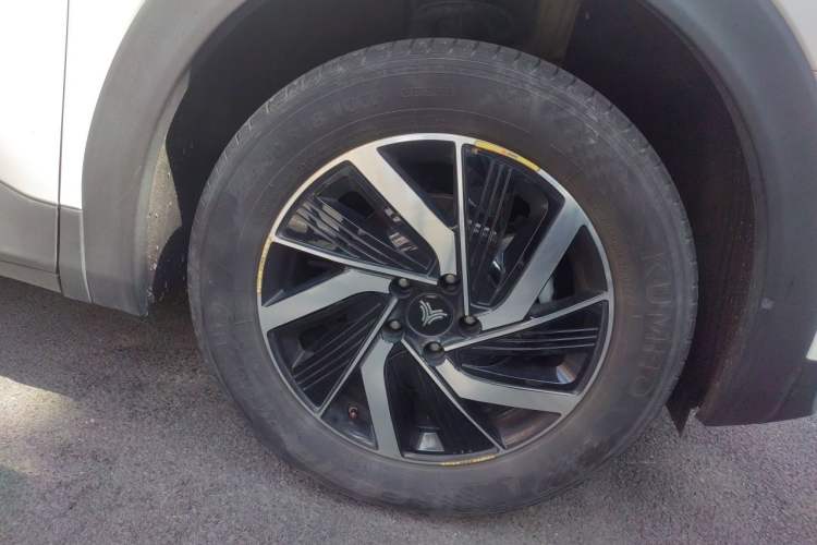 Used NETA U 2021 Pro 400 Cruiser Edition Right Front Wheel Hub
