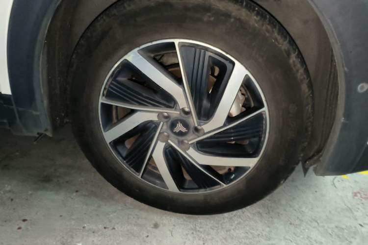 Used NETA U 2021 Pro 500 Global Edition Right Front Wheel Hub