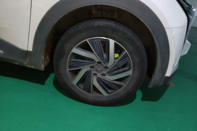 Used NETA U 2021 Pro 400 Industry Custom Edition Right Front Wheel Hub