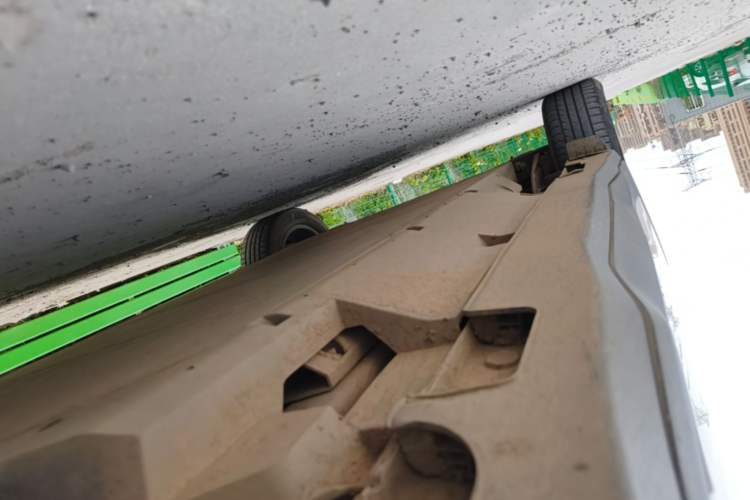 Used NETA U 2021 Pro 400 Cruiser Edition Right Side Sill