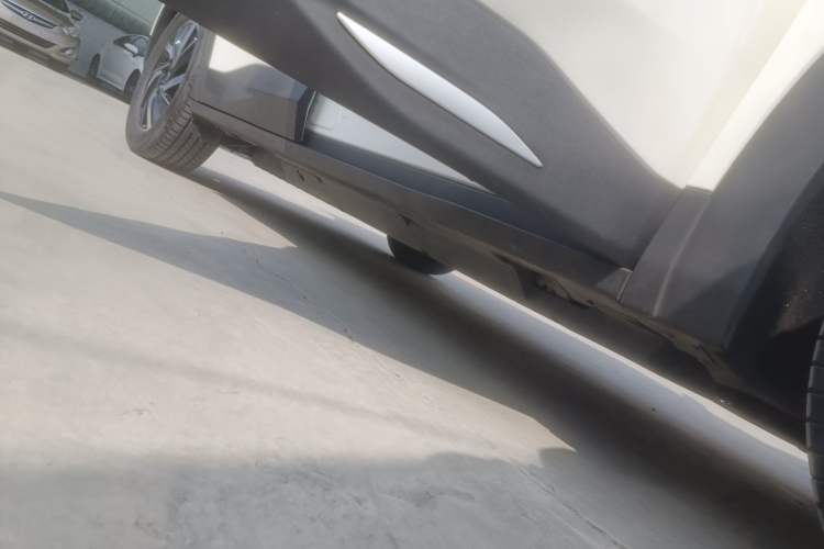 Used NETA U 2021 Pro 500 Global Edition Right Side Sill