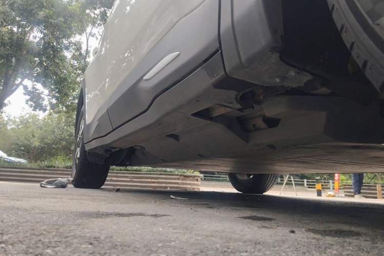 Used NETA U 2021 Pro 500 Global Edition Right Side Sill