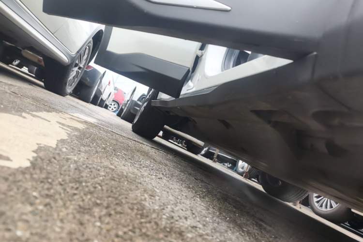 Used NETA U 2021 Revised Pro 400 Industry Custom Edition Right Side Sill