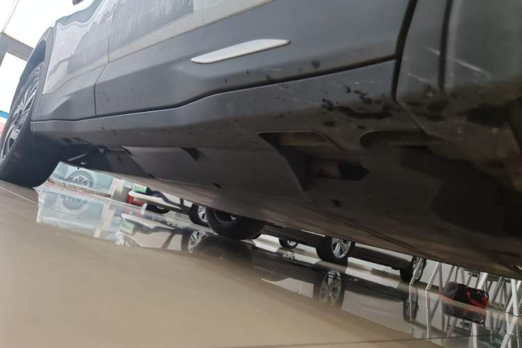 Used NETA U 2021 Pro 500 Global Edition Right Side Sill