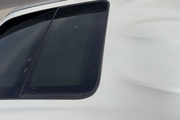 Used NETA U 2021 Pro 500 Lunar Edition Roof