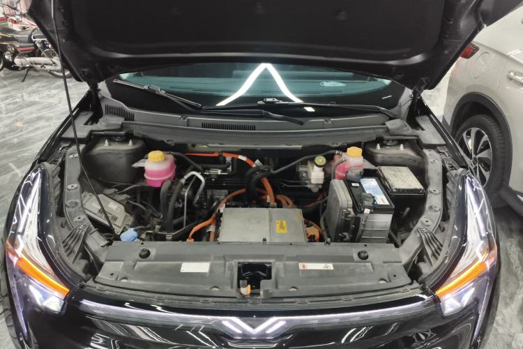 Used NETA U 2022 Zhi610 Pro Ternary Lithium Engine Bay