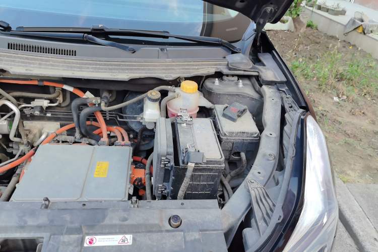 Used NETA U 2022 NETA U-Ⅱ 400 Lite Lithium Iron Phosphate Engine Bay Left