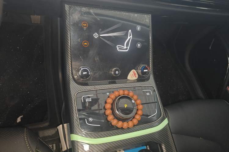 Used NETA U 2022 NETA U-Ⅱ 400 Lite Lithium Iron Phosphate Gear Lever