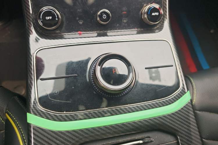 Used NETA U 2022 NETA U-Ⅱ 610 Ternary Lithium Gear Lever