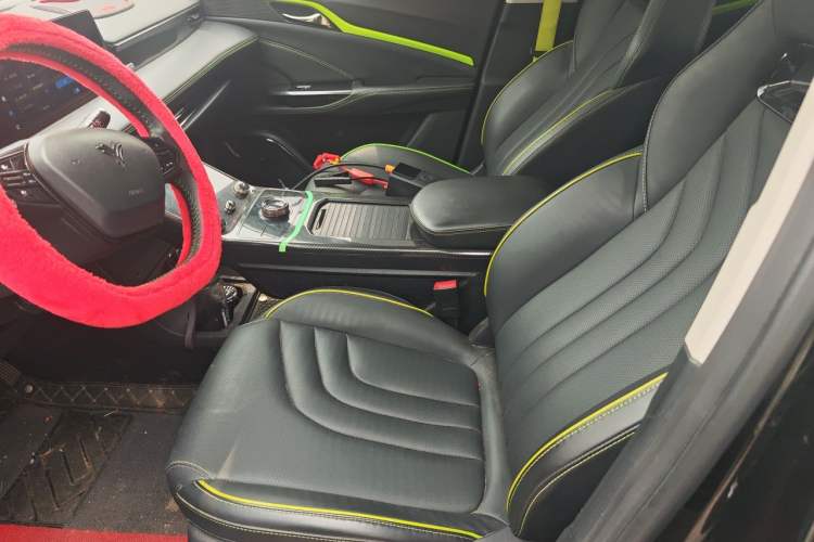 Used NETA U 2022 NETA U-Ⅱ 610 Ternary Lithium Left Front Seat