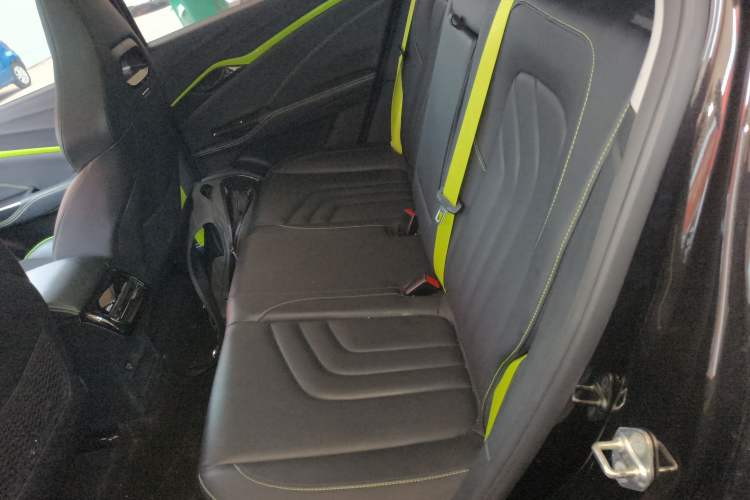 Used NETA U 2022 NETA U-Ⅱ 500 Lithium Iron Phosphate Left Rear Seat