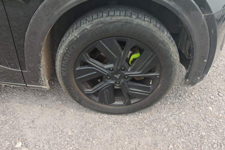 Used NETA U 2022 NETA U-Ⅱ 610 Ternary Lithium Right Front Wheel Hub