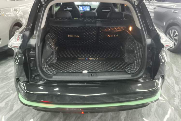 Used NETA U 2022 Zhi610 Pro Ternary Lithium Trunk