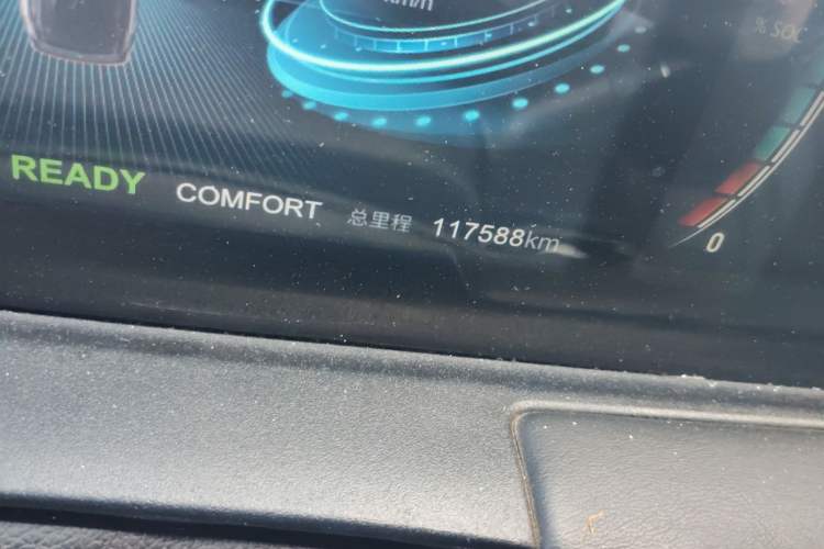 Used NETA U 2022 Pro 400 Comfort Edition Odometer Close Up