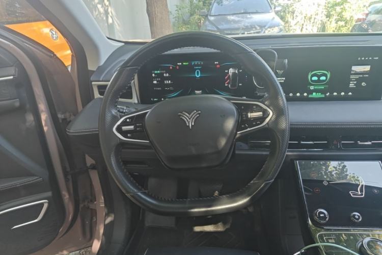 Used NETA U 2022 Zhi400 Pro Ternary Lithium Steering Wheel