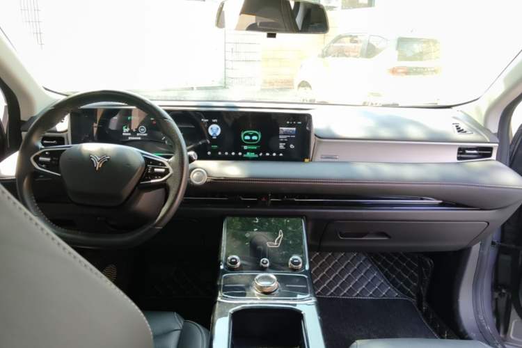 Used NETA U 2022 Pro 400 Comfort Edition Center Console