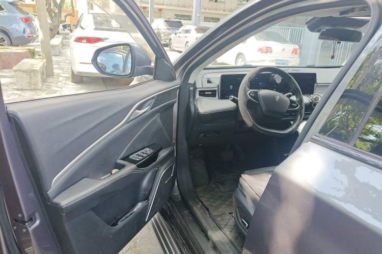 Used NETA U 2022 NETA U-Ⅱ 500 Lithium-Ion Driver Seat