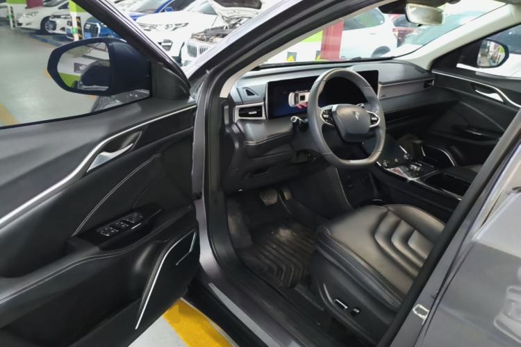 Used NETA U 2022 NETA U-Ⅱ 500 Lithium-Ion Driver Seat