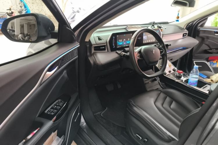 Used NETA U 2022 Pro 400 Comfortable Ride On-Demand Version L Driver Seat