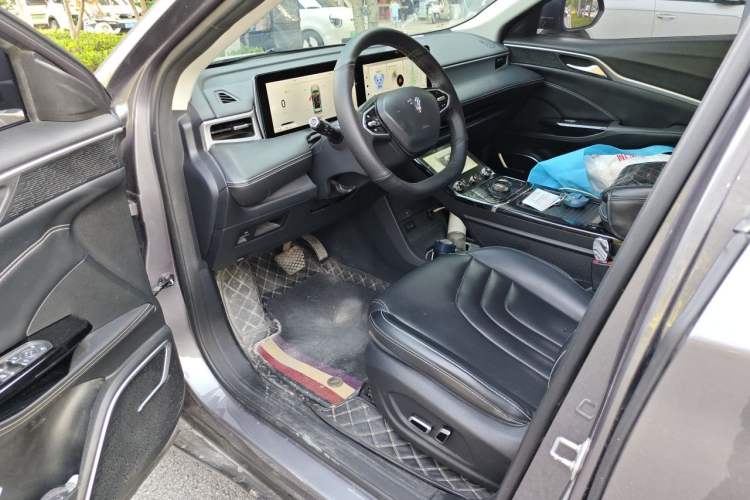 Used NETA U 2022 Chiiq 500 Ternary Lithium Driver Seat
