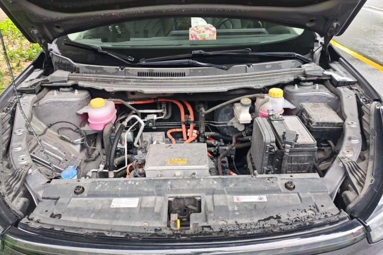 Used NETA U 2022 Zhi 400 Lithium-Nickel-Manganese-Cobalt Energy System Engine Bay