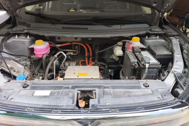 Used NETA U 2022 Pro 400 Comfortable Ride On-Demand Version L Engine Bay