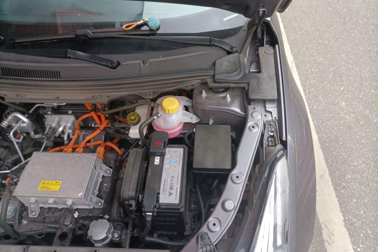 Used NETA U 2022 NETA U-Ⅱ 400 Lite Ternary Lithium Engine Bay Left