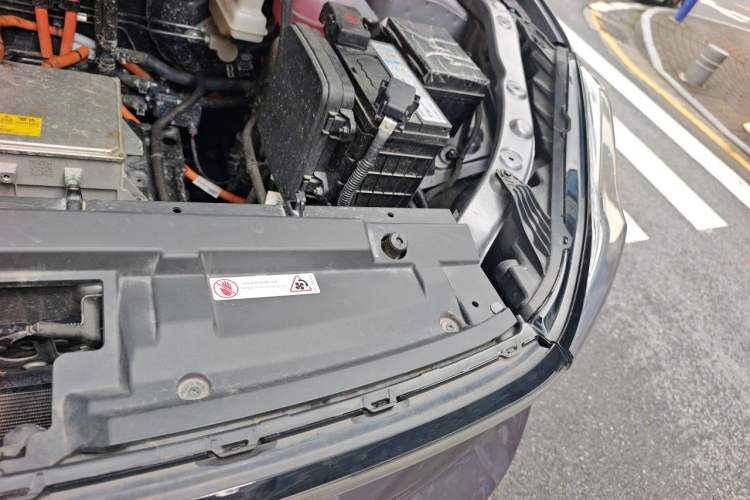 Used NETA U 2022 NETA U-Ⅱ 400 Lite Ternary Lithium Engine Bay Left