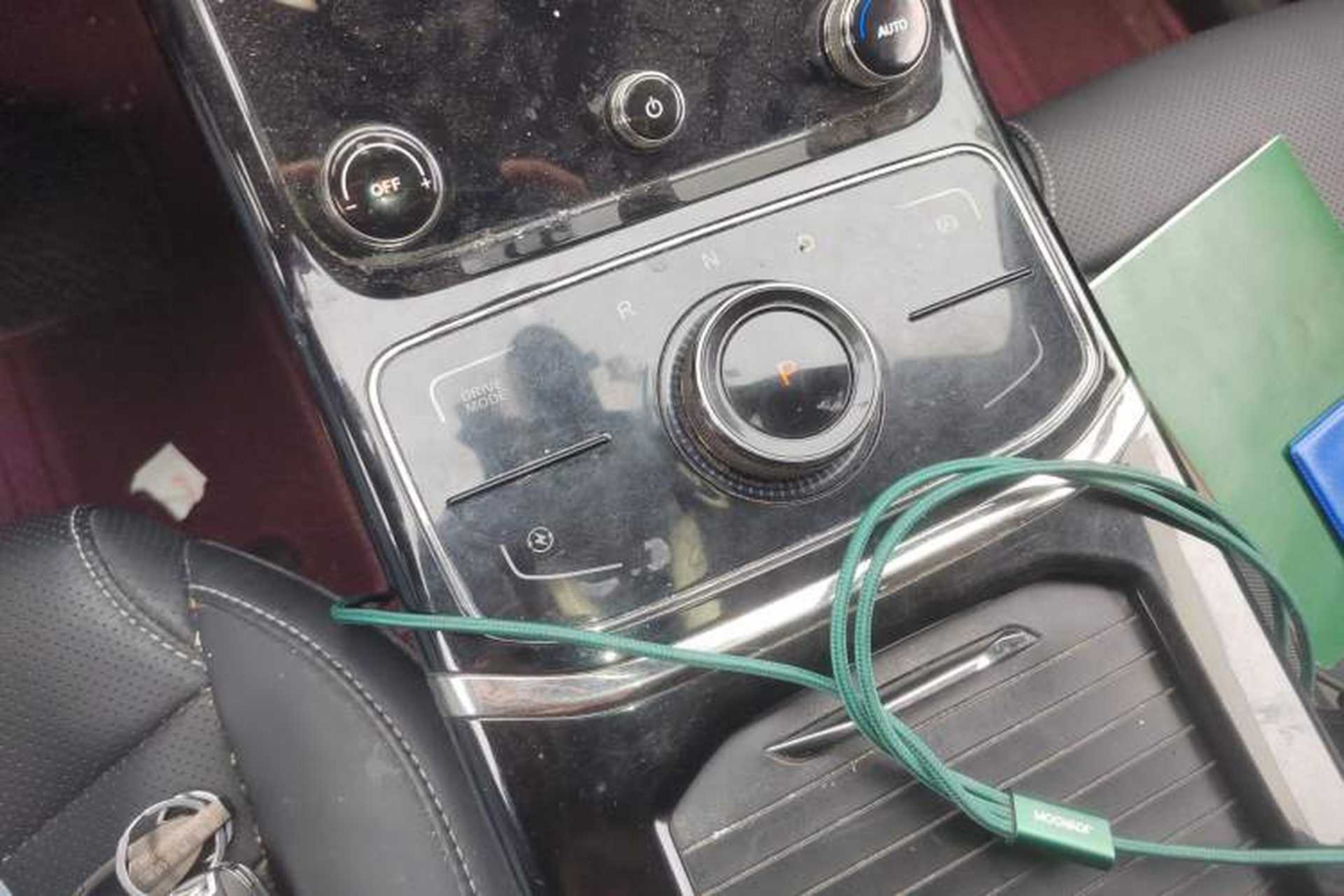 Used NETA U 2022 Pro 400 Comfort Edition Gear Lever