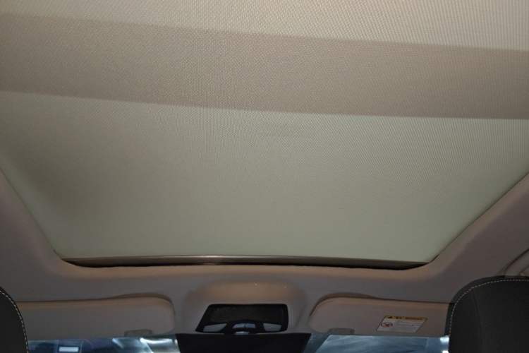 Used NETA U 2022 Neta U-Ⅱ 400 Lithium Iron Phosphate Headliner