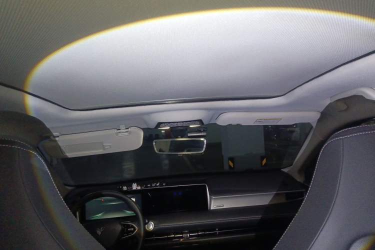 Used NETA U 2022 Zhi400 Pro Ternary Lithium Headliner