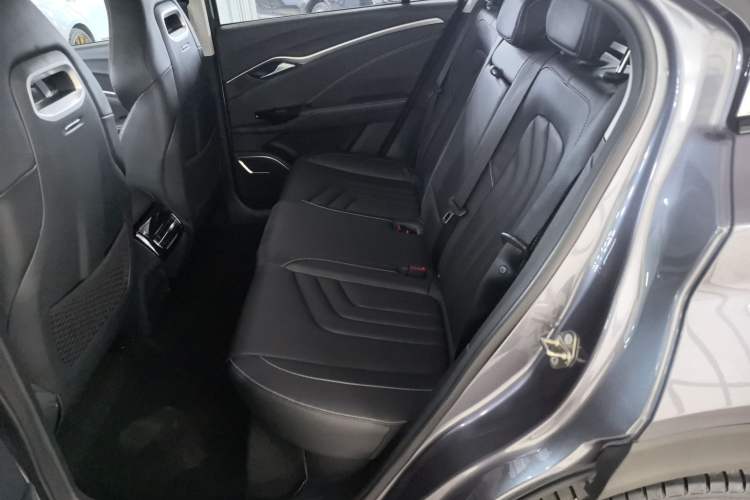 Used NETA U 2022 Pro 400 Comfort Edition Interior 1