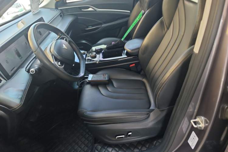 Used NETA U 2022 NETA U-Ⅱ 500 Lithium-Ion Left Front Seat