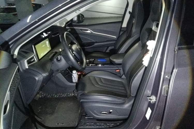 Used NETA U 2022 Zhi400 Pro Ternary Lithium Left Front Seat