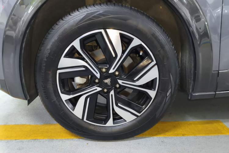 Used NETA U 2022 NETA U-Ⅱ 500 Lithium-Ion Left Front Wheel Hub