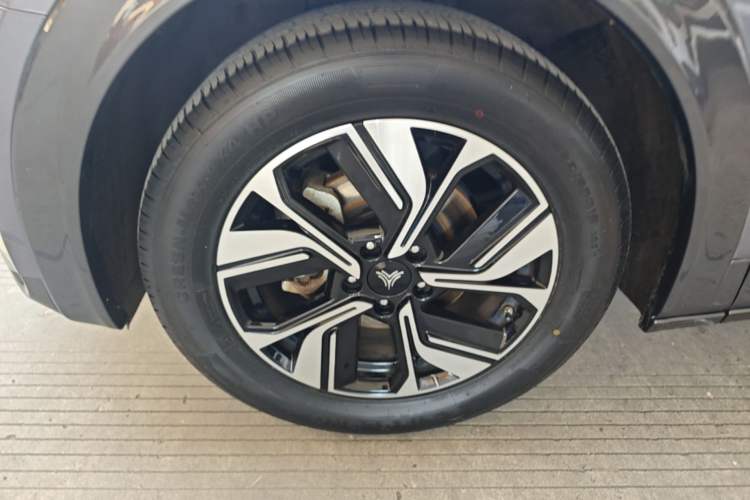 Used NETA U 2022 NETA U-Ⅱ 500 Lithium-Ion Left Front Wheel Hub