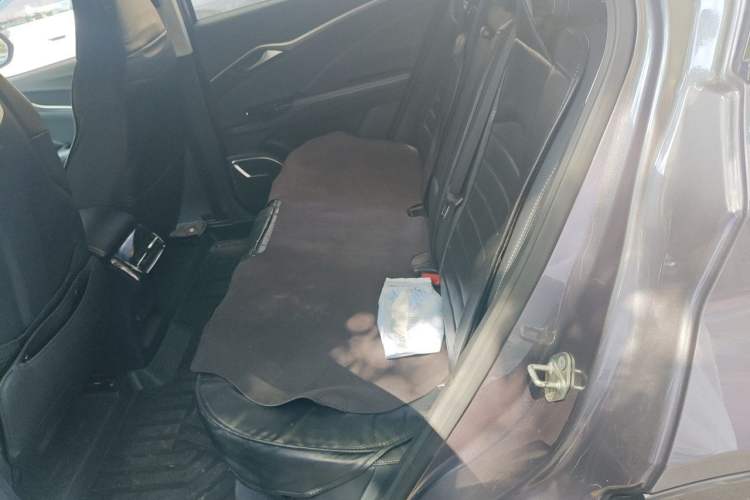 Used NETA U 2022 NETA U-Ⅱ 500 Lithium-Ion Left Rear Seat
