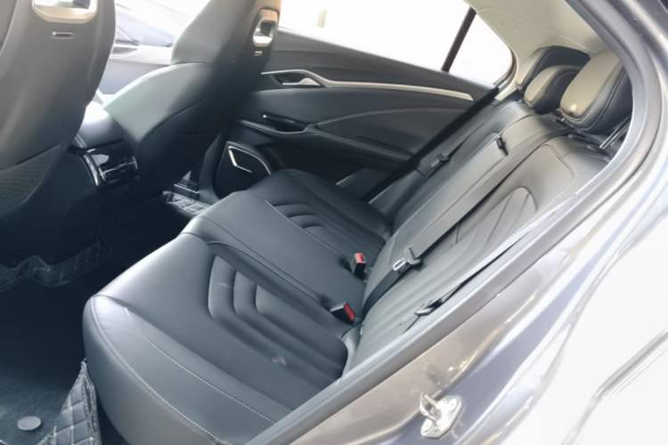 Used NETA U 2022 Pro 400 Comfort Edition Left Rear Seat