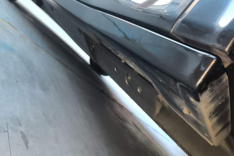 Used NETA U 2022 Chiiq 500 Ternary Lithium Left Side Sill