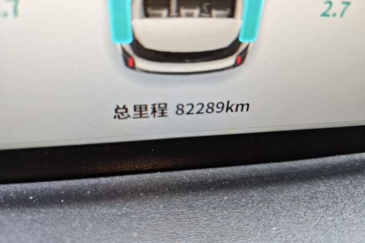 Used NETA U 2022 Chiiq 500 Ternary Lithium Odometer Close Up