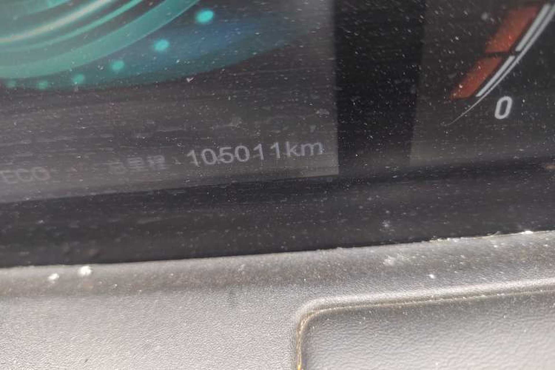 Used NETA U 2022 Pro 400 Comfort Edition Odometer Close Up