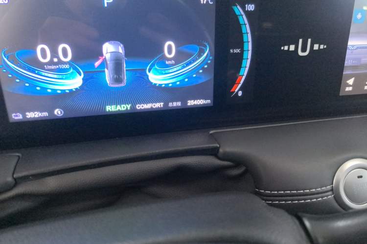 Used NETA U 2022 Pro 400 Comfort Edition Odometer Close Up