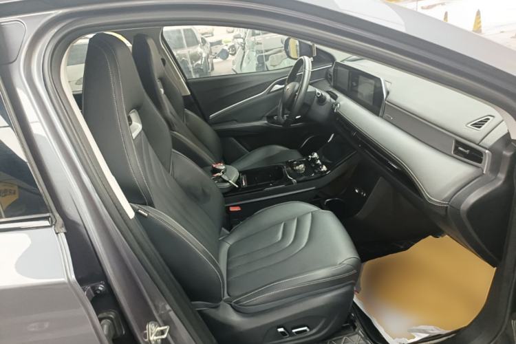 Used NETA U 2022 Pro 400 Comfort Edition Right Front Seat