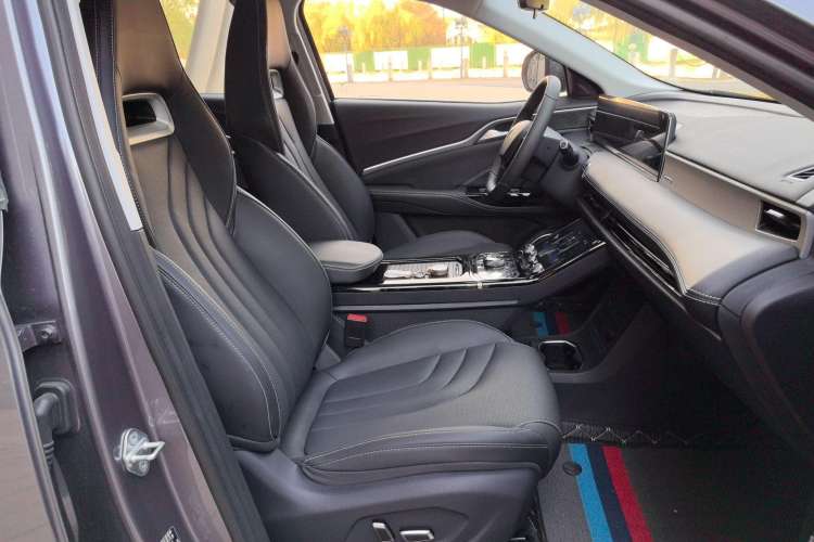 Used NETA U 2022 Neta U-Ⅱ 610 Deluxe Edition Right Front Seat