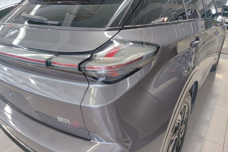 Used NETA U 2022 Zhi 400 Lithium-Nickel-Manganese-Cobalt Energy System Right Rear Taillight