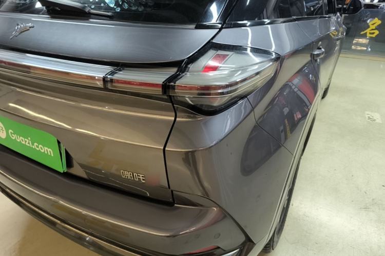 Used NETA U 2022 Zhi 400 Lithium-Nickel-Manganese-Cobalt Energy System Right Rear Taillight